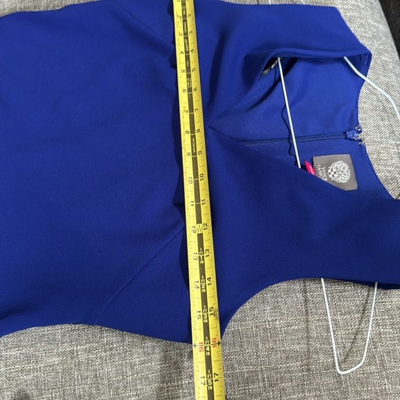 Vince Camuto V Neck Diagonal Hem Dress - Picture 11 of 13